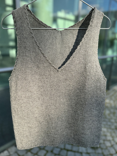 Easy Lace Knit Top Knitting Pattern