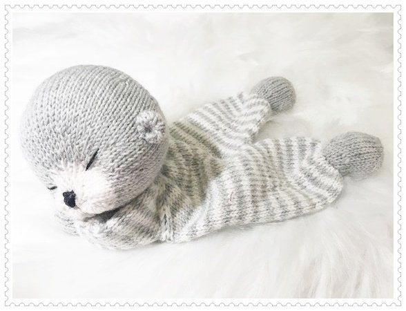 Baby Otter Lovey Knitting Pattern
