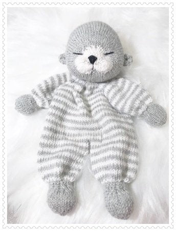Baby Otter Lovey Knitting Pattern