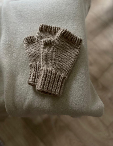 Finished Cozy Mitts laid flat