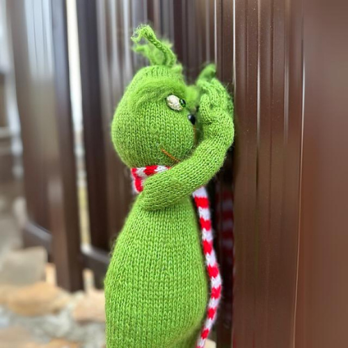 Big Grinch Knitting Pattern