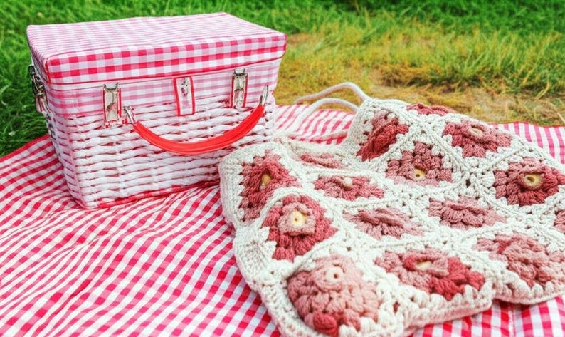 Floral Granny Tote Bag Knitting Pattern