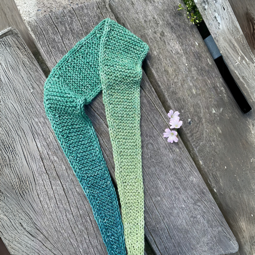 Easy Petite Scarf Knitting Pattern