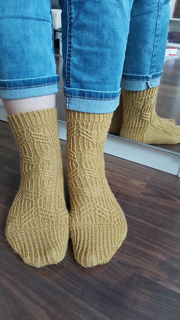 Sand Socks knitting Pattern