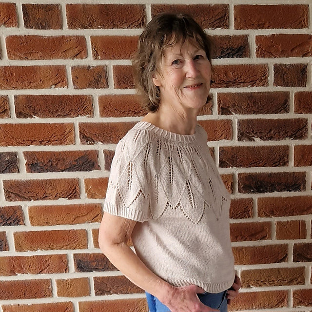 Leaf Tee Knitting Pattern