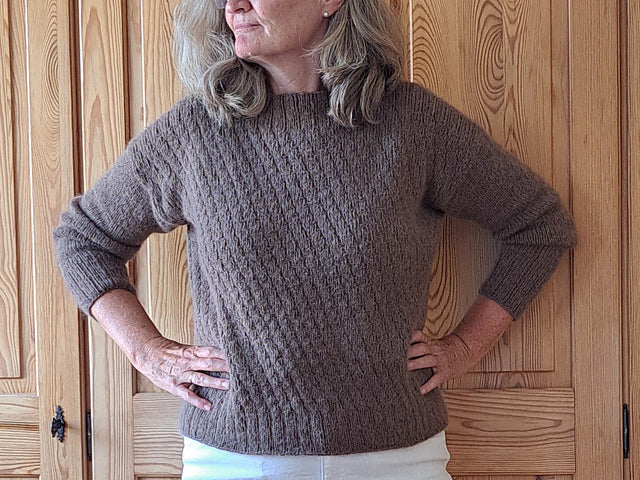 Minimal Boxy Pullover Knitting Pattern