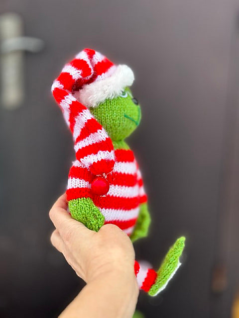 Grinch Knitting Pattern