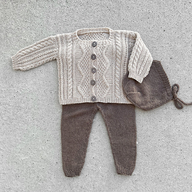 Cozy Cables Baby Knitting Pattern