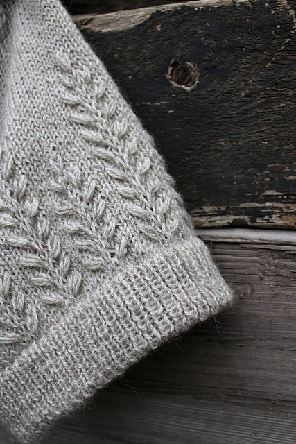 Xmas Hat Knitting Pattern