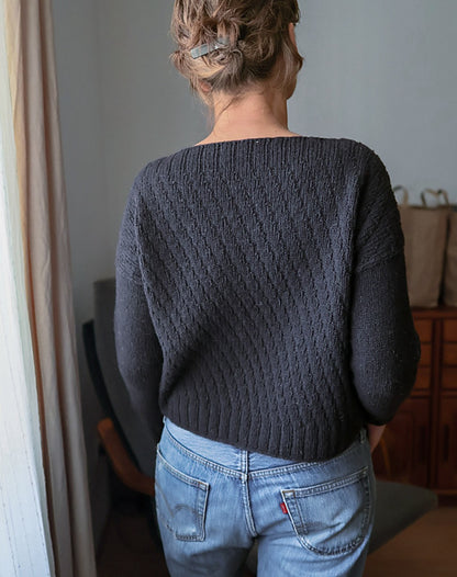 Minimal Boxy Pullover Knitting Pattern