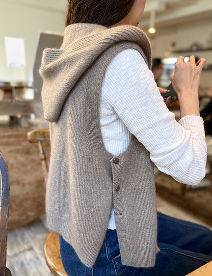 2-in-1 Hooded Vest Knitting Pattern