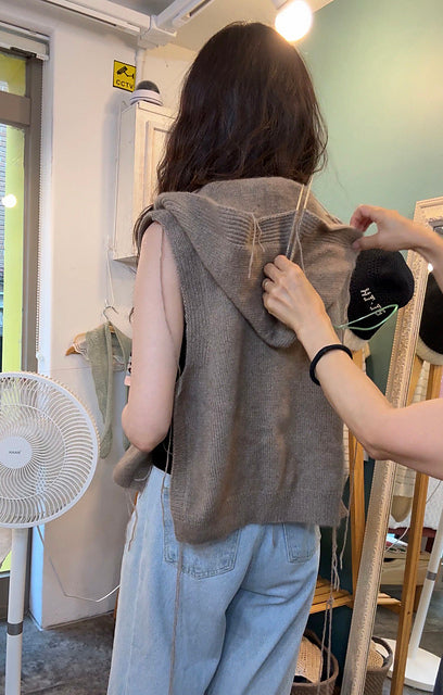 2-in-1 Hooded Vest Knitting Pattern