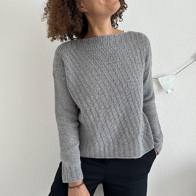 Minimal Boxy Pullover Knitting Pattern