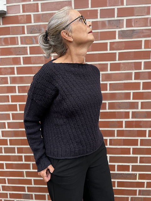Minimal Boxy Pullover Knitting Pattern