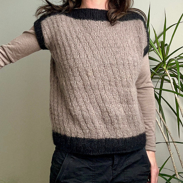 Minimal Boxy Pullover Knitting Pattern