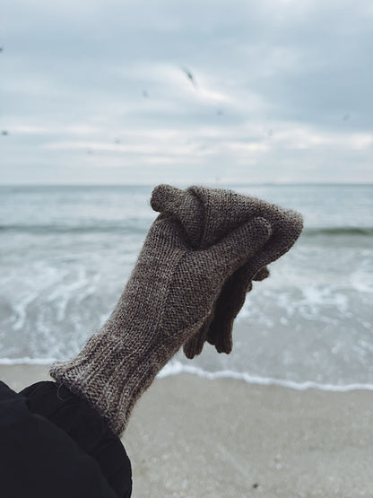 Everyday Gloves Knitting Pattern