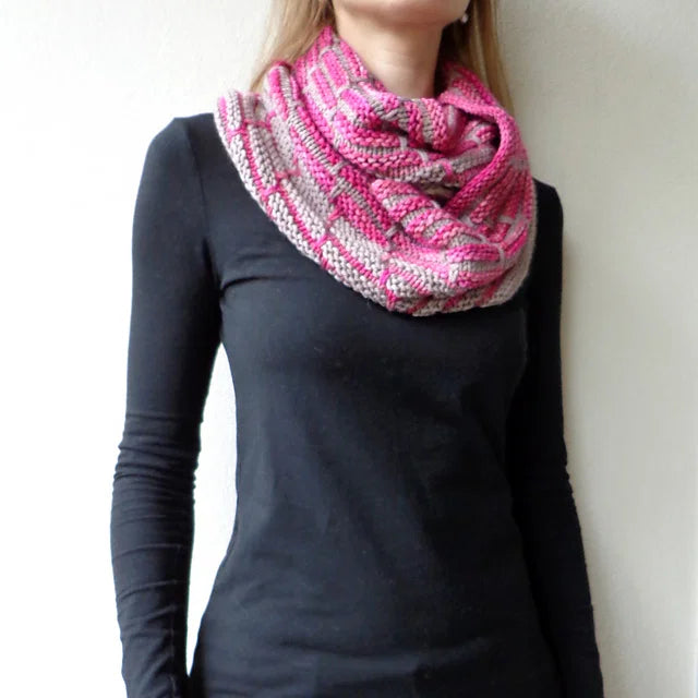 Cozy Zig Cowl Knitting Pattern