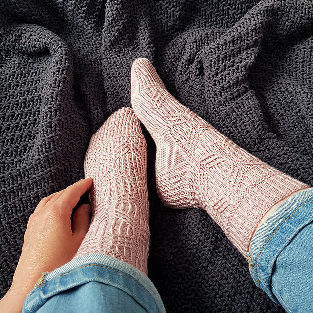 Sand Socks knitting Pattern