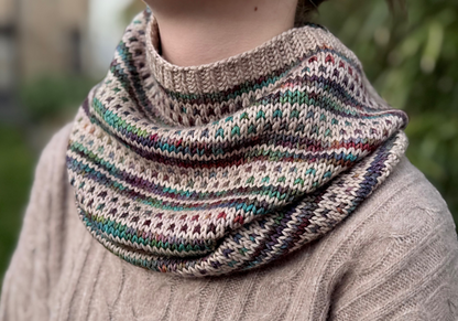Cozy Autumn Cowl Knitting Pattern