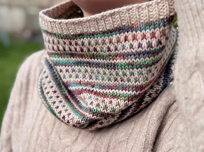 Cozy Autumn Cowl Knitting Pattern