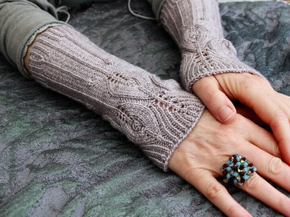Lace Wrist Warmers Knitting Pattern