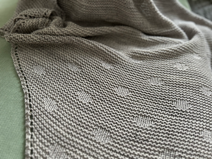 Little Dots Blanket Knitting Pattern