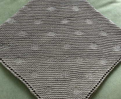 Little Dots Blanket Knitting Pattern