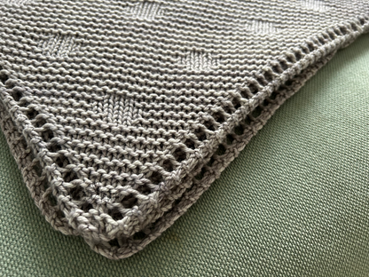 Little Dots Blanket Knitting Pattern