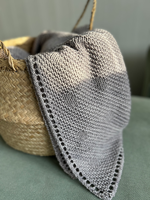 Little Dots Blanket Knitting Pattern