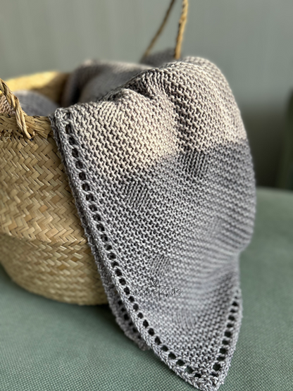 Little Dots Blanket Knitting Pattern
