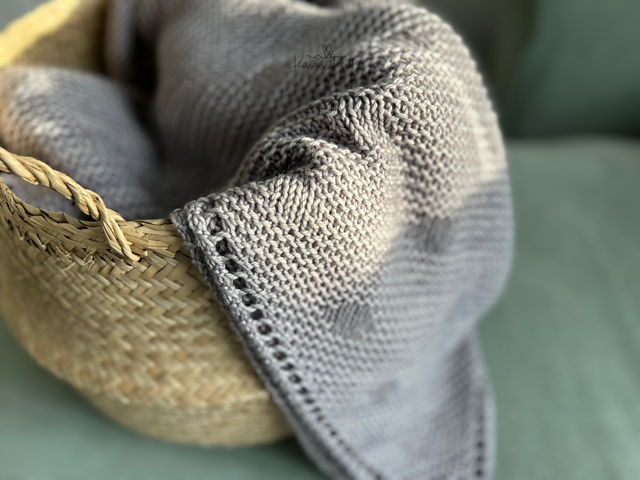 Little Dots Blanket Knitting Pattern