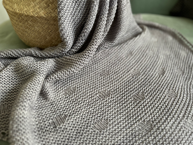 Little Dots Blanket Knitting Pattern