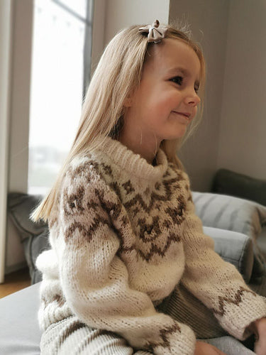 Bear sweater pattern view 11
