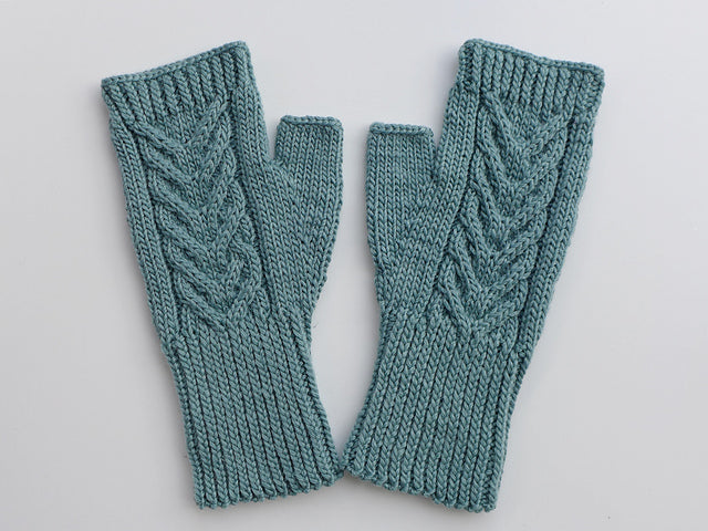 Braided Fingerless Mitts Knitting Pattern