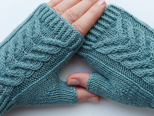 Braided Fingerless Mitts Knitting Pattern