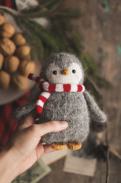 Winter Penguin Knitting Pattern