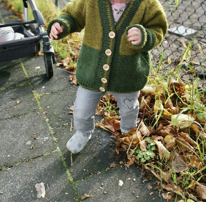 Kids Vneck Cardigan Knitting Pattern