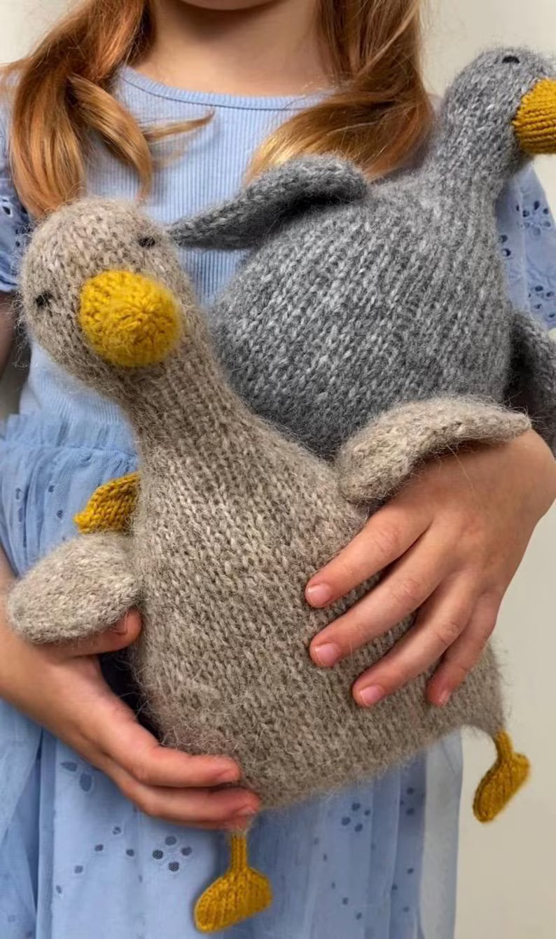 Dressed Goose Knitting Pattern