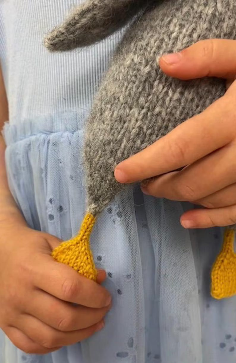 Dressed Goose Knitting Pattern