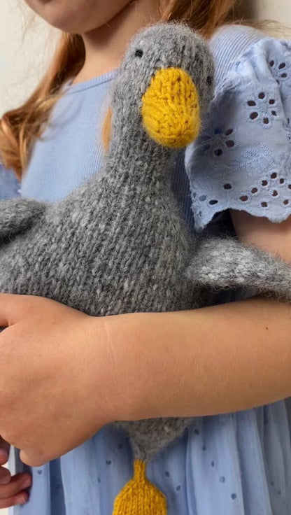 Dressed Goose Knitting Pattern