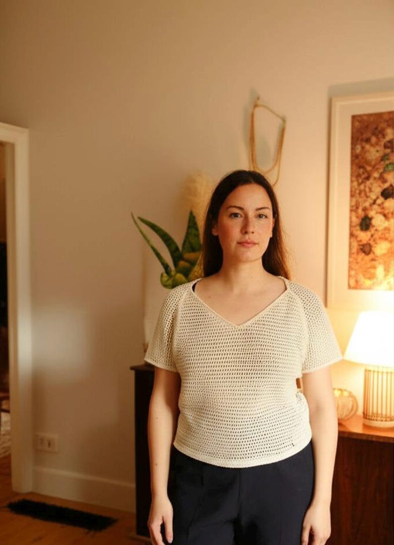 Lace Back V-Neck Knitting Pattern
