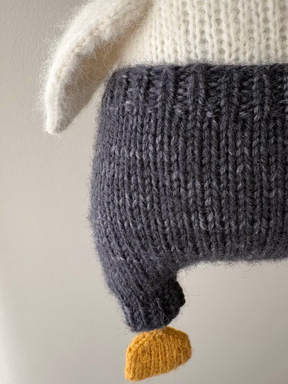 Dressed Goose Knitting Pattern