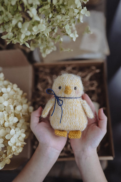 Duckling Knitting Pattern