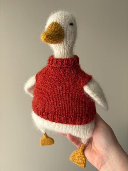 Dressed Goose Knitting Pattern
