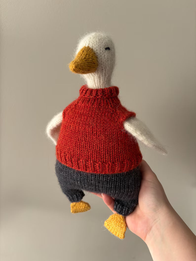 Dressed Goose Knitting Pattern