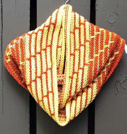 Cozy Zig Cowl Knitting Pattern