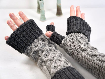 Fingerless gloves Knitting Pattern