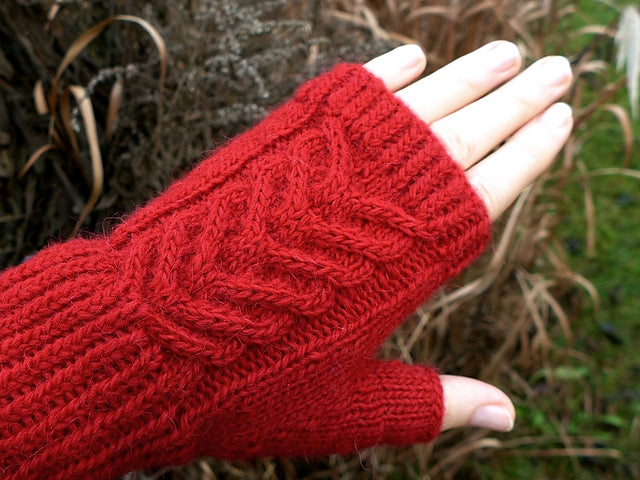 Braided Fingerless Mitts Knitting Pattern