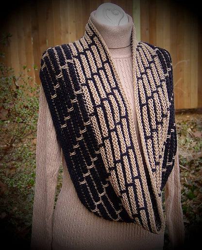 Cozy Zig Cowl Knitting Pattern