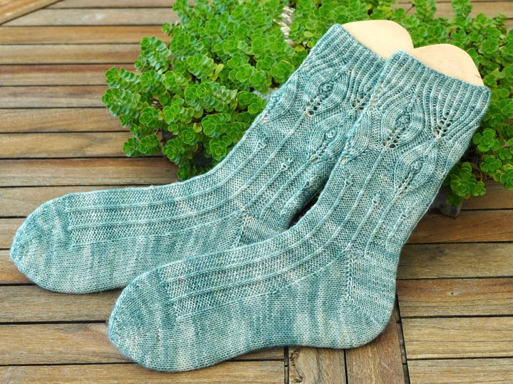 Toe Up Socks Knitting Pattern